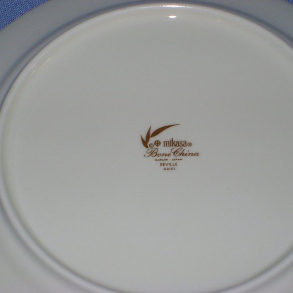 Mikasa Vintage Bone China SEVILLE Salad or Cake Plate Discontinued Dinnerware - Picture 3 of 5